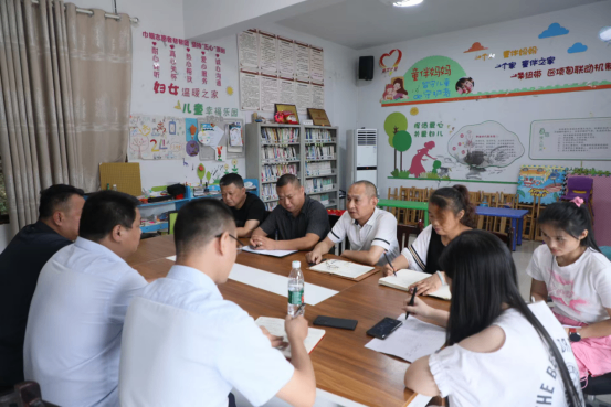 遂寧第四中學校校領(lǐng)導集中走訪調(diào)研推進駐村幫扶工作0926738.png