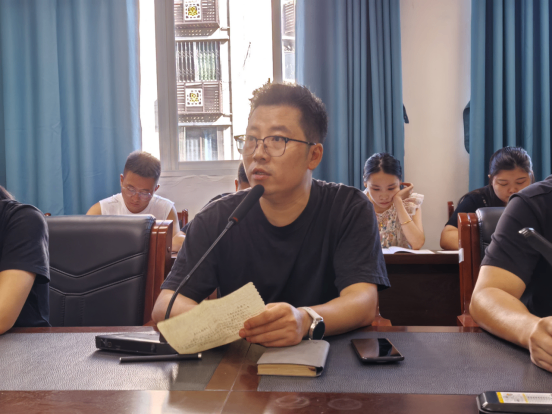 2025年秋季開學(xué)班主任會112.png